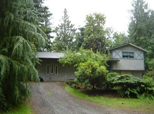 6329 Wintergreen Dr, Clinton, WA 98236