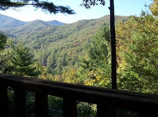 658 The Pnes, Robbinsville, NC 28771