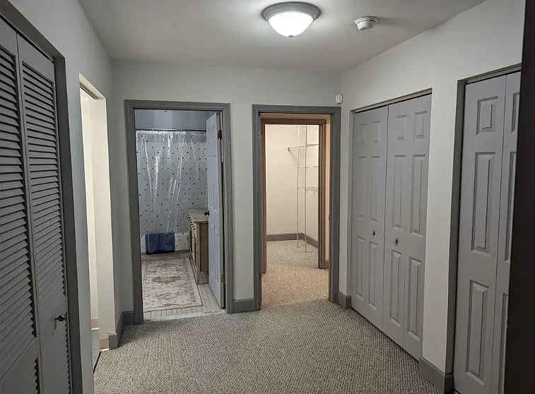 917 Madison St #14 — Photo 11