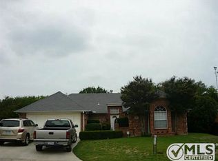 509 Valleyridge Ct, Decatur, TX 76234