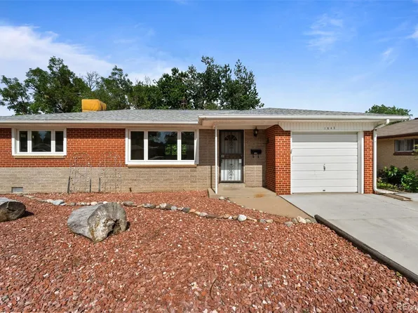 1642 S Benton Street, Lakewood, CO 80232