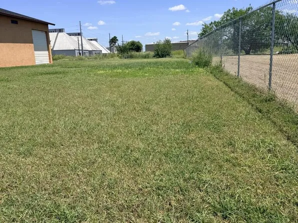 2029 W Lozano St, Harlingen, TX 78550