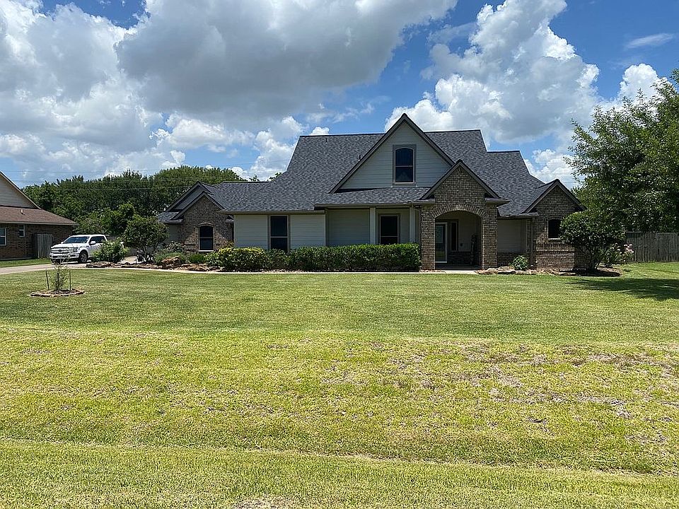 1st image of 3303 Royal Palm Dr