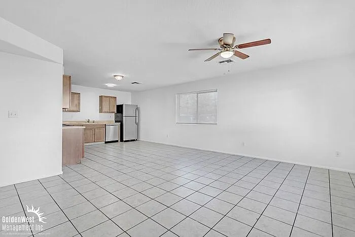 4 bed, 2.0 bath, 1066 sqft, $1,550 — Photo 3