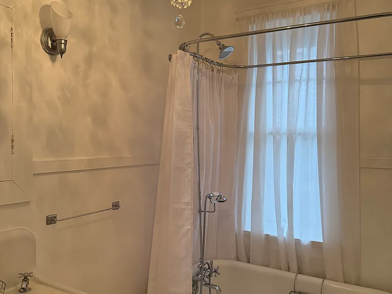 316 W Central St — Photo 10