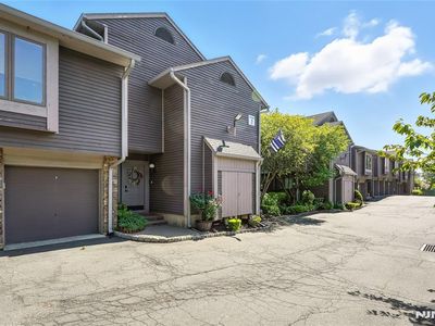 855 Valley Brook Ave, Lyndhurst, NJ, 07071