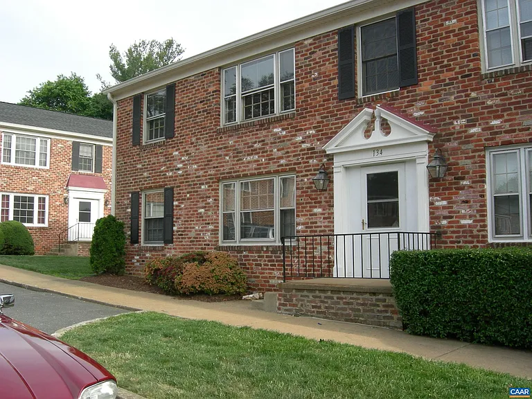 111 Hessian Hills Rdg #2 — Photo 10