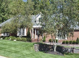450 Shale Ridge Ct, Powell, OH