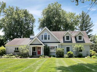 7 N Rivers Edge Dr, Little Silver, NJ 07739