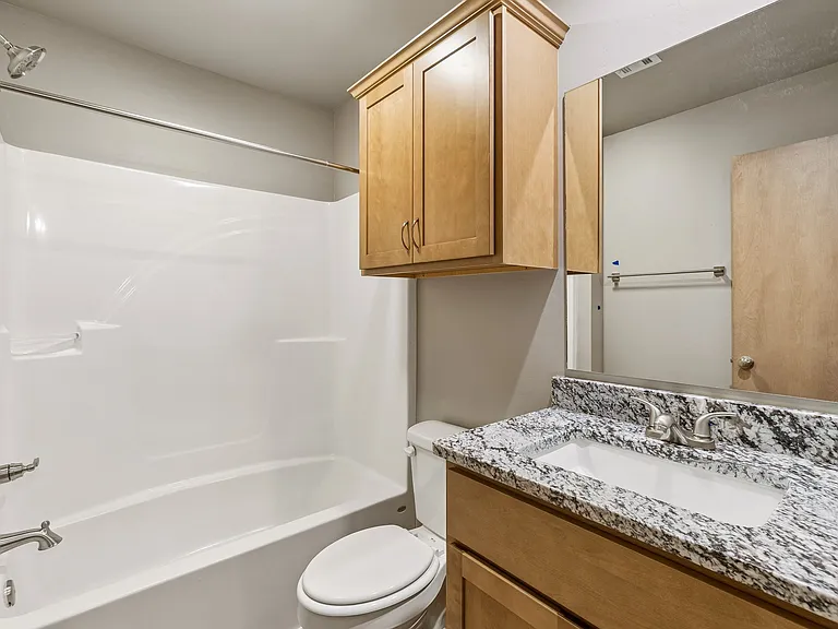 230 N Duncan St — Photo 28