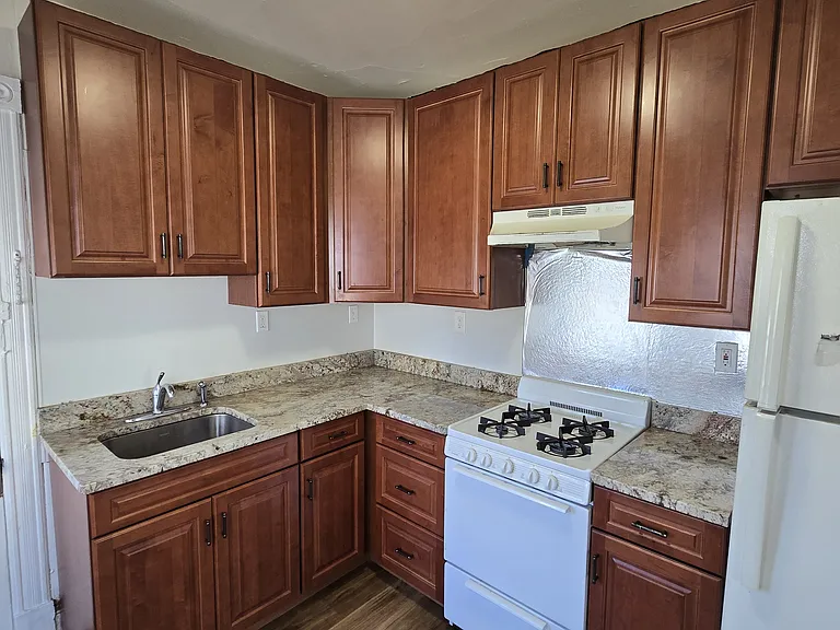 739 Frost Ave #2 — Photo 6
