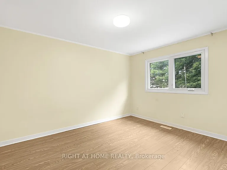 1361 Brands Ct — Photo 25