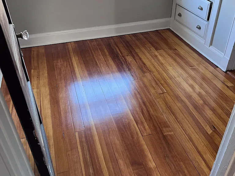 121 Oakland St — Photo 14