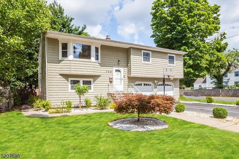 700 Stelle Ave, Plainfield, NJ 07060 | Zillow