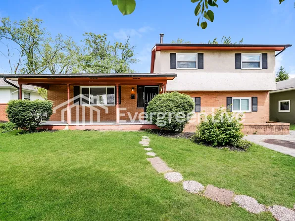 2644 Queensway Dr, Grove City, OH 43123