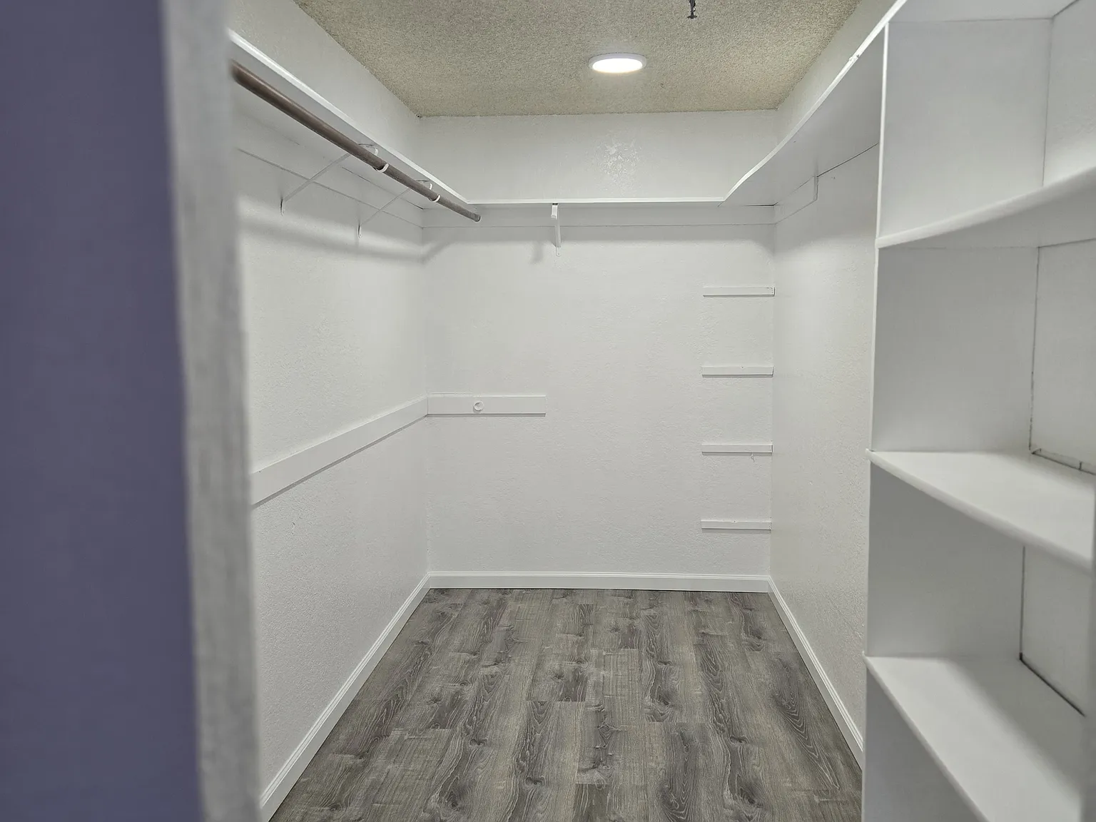 2 bed, 962 sqft, $2,695 — Photo 2