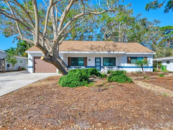 2120 Craft Ln, Sarasota, FL 34239