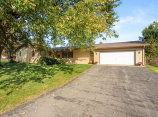 630 Hillcrest Rd, Paw Paw, MI 49079