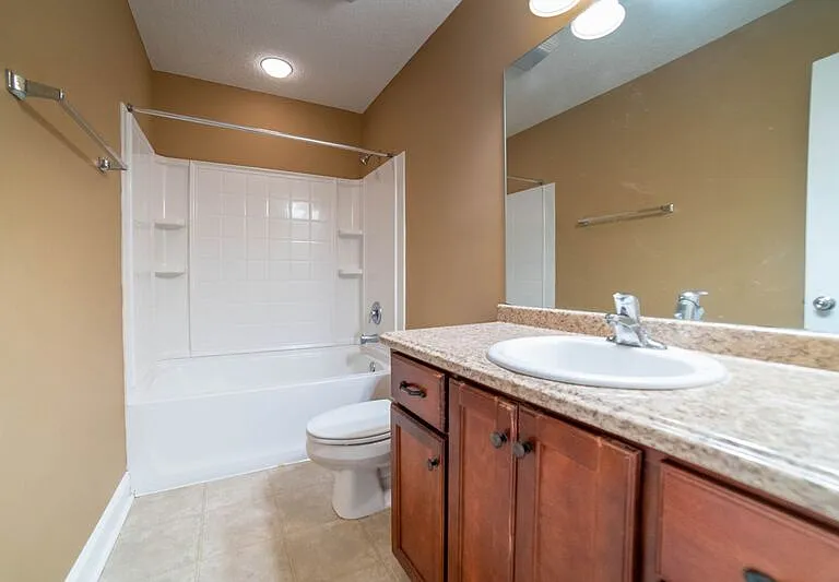 211 Augusta Way — Photo 33