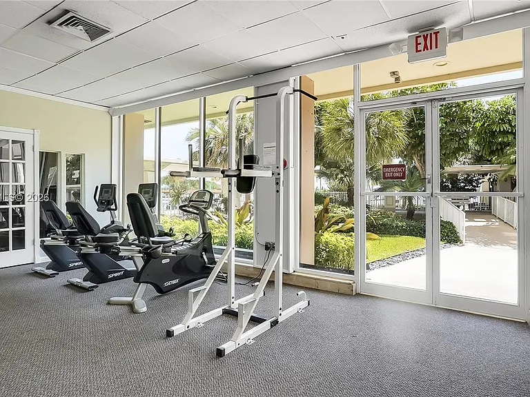 300 Bayview Dr #307 — Photo 41