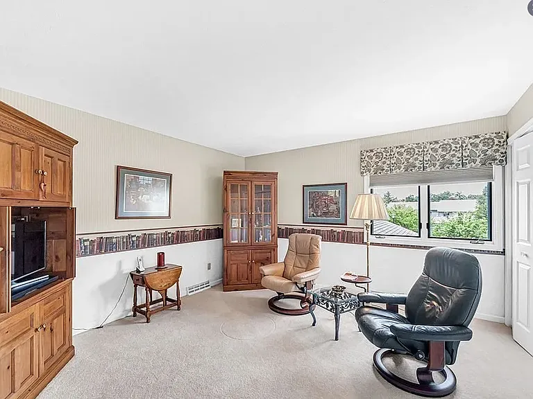61 Pine Grove Dr #1 — Photo 19