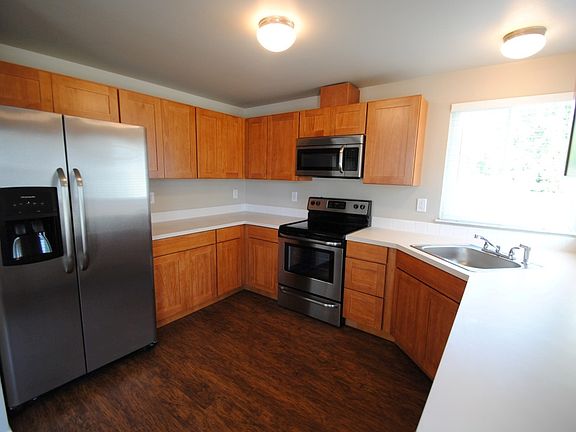 2nd image of 5006 104th Pl NE