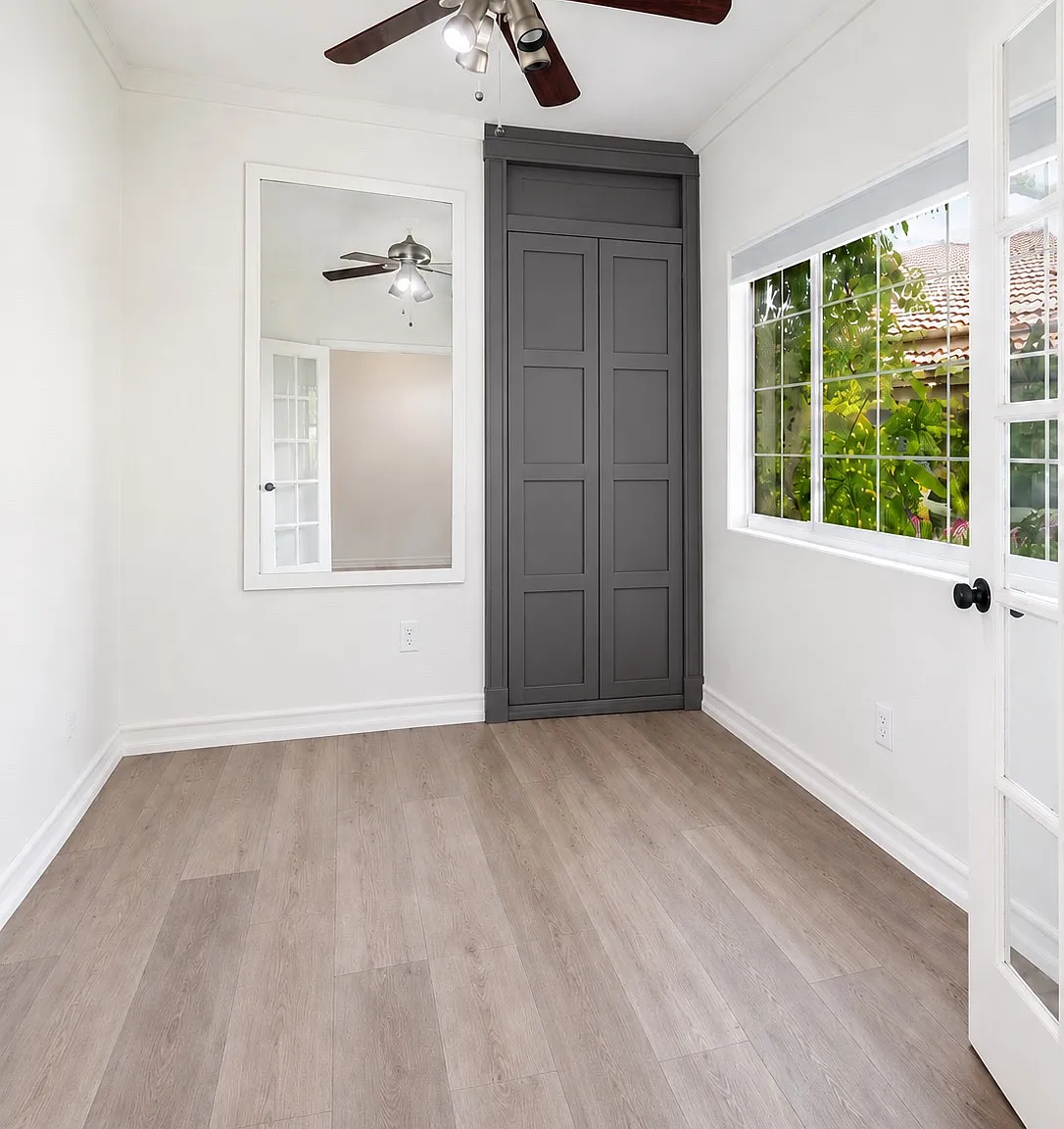 2 bed, $1,100 — Photo 3