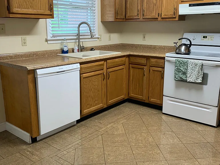 33366 Hillman Hwy #B — Photo 5