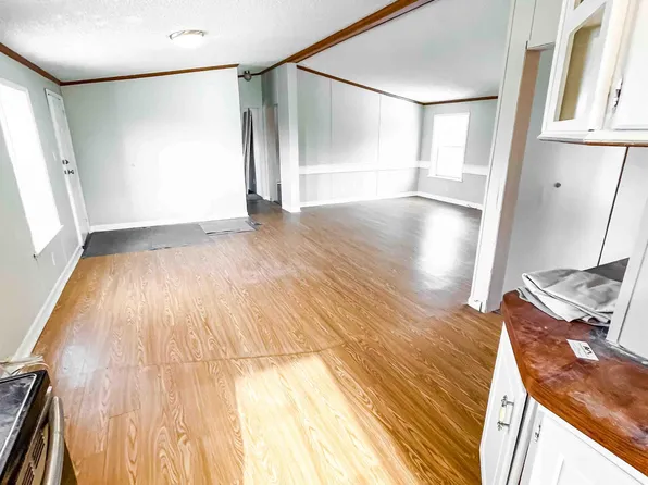 193 Browns River Rd Unit 1, Essex Junction, VT 05452