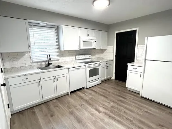 455 N Harmony St, Medina, OH 44256