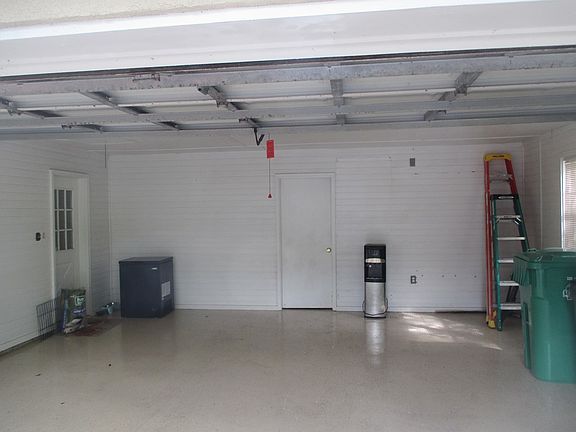 2nd image of 3805 Sedgefield Dr
