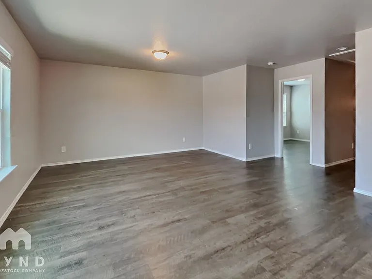 246 Savage St — Photo 14