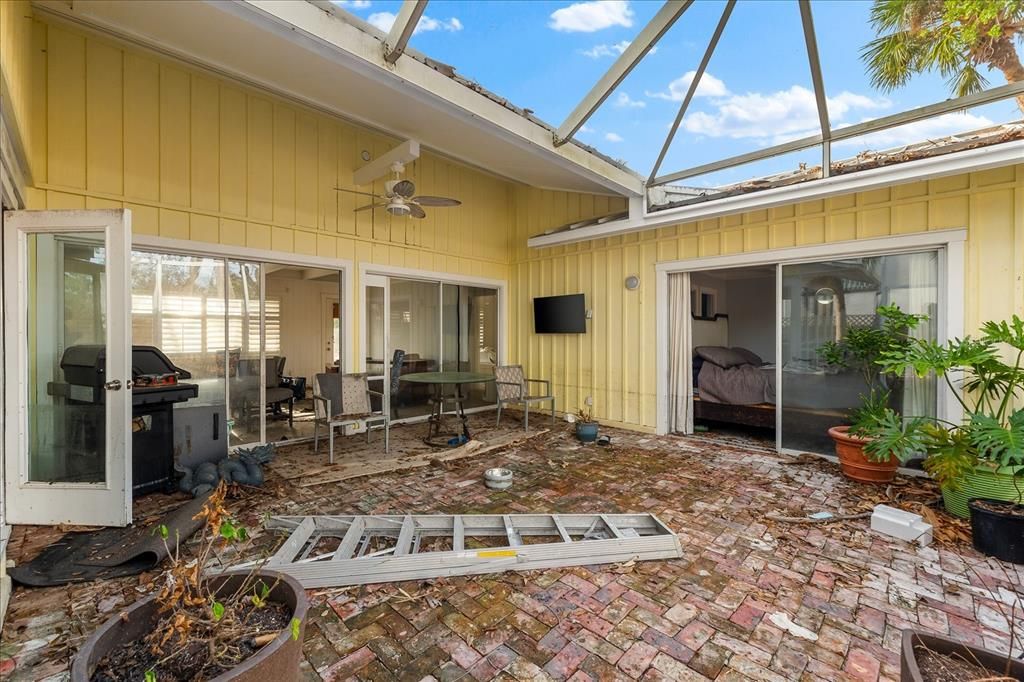 5019 Commonwealth Dr, Sarasota, FL - View 5
