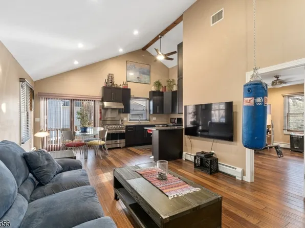 41 Garrow Ave, Pequannock Twp., NJ 07440