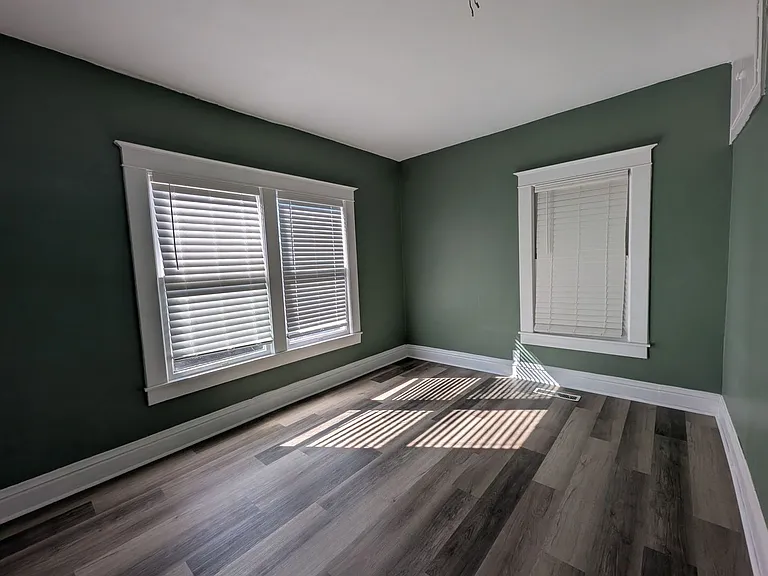 709 Pendleton Ave — Photo 26