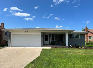 15573 Haverhill Dr, Macomb, MI 48044
