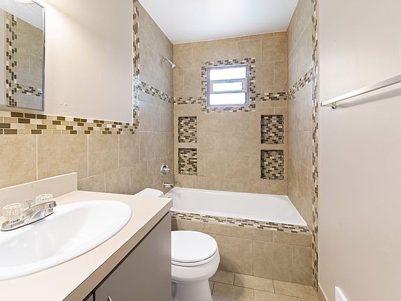 5th image of 2055 Alanson St