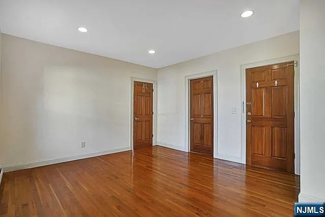 164 Orient Way — Photo 19