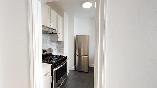 2844 Lyon Street Photo 1