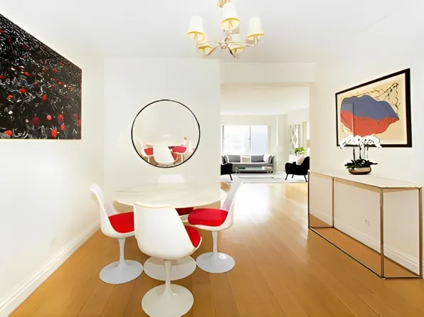 249 East 48th Street image 2 of 5