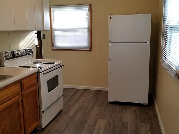 5th image of 2737 Avenue G