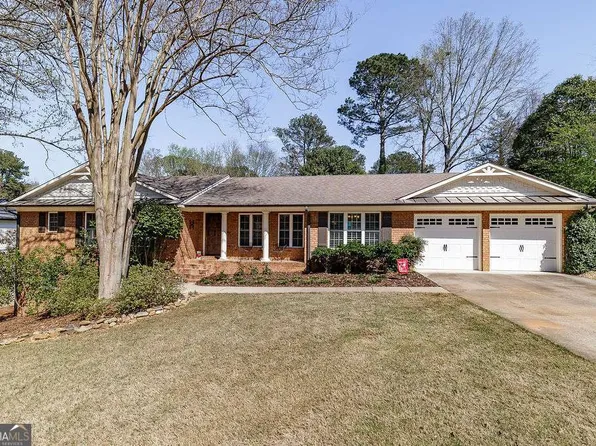 275 Davis Estates Rd, Athens, GA 30606