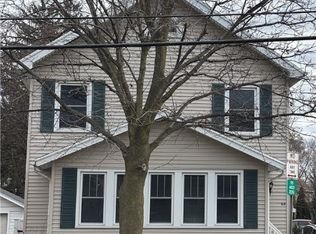 68 Oak St, Batavia, NY 14020