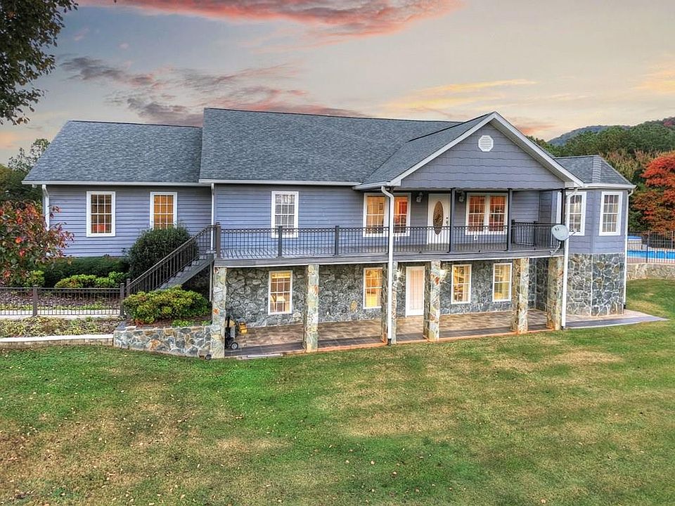 1st image of 334 Belaire Dr