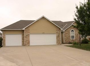 3205 Huntington Rd, Lawrence, KS 66049