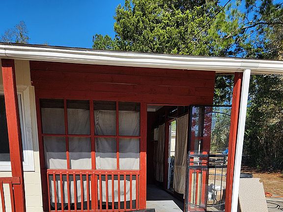 4th image of 21795 SW Rainbow Lakes Blvd