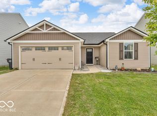 123 Campus Ln, Greenwood, IN 46143