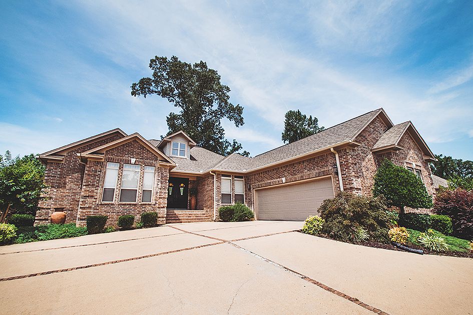 1st image of 1314 Churchill Dr