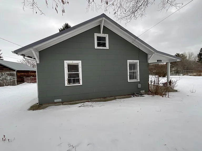 2705 N Depot St — Photo 1