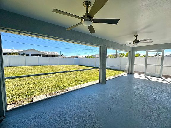 3rd image of 301 NE 23rd Ave